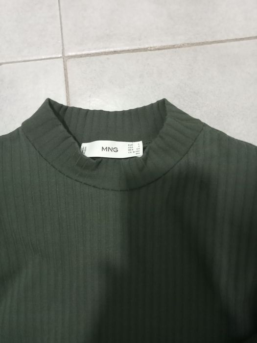 Vestido curto de manga longa