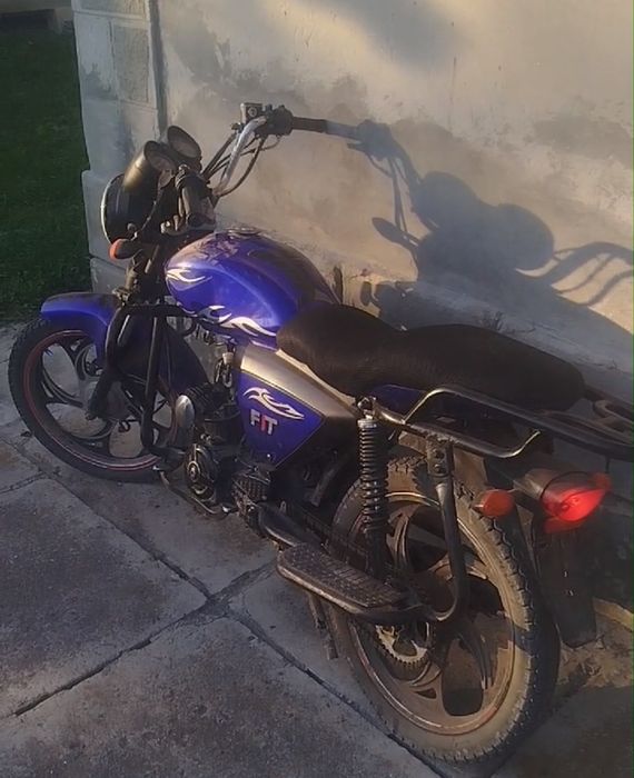 Мустанг мт 125-8