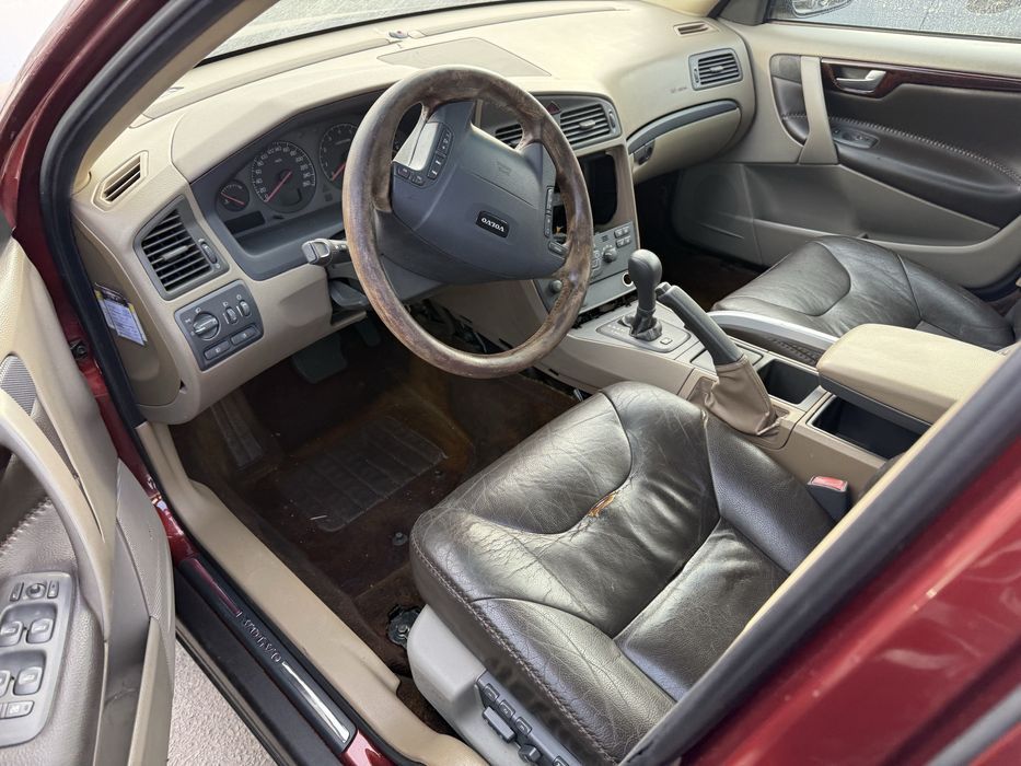 Volvo V70XC (peças)