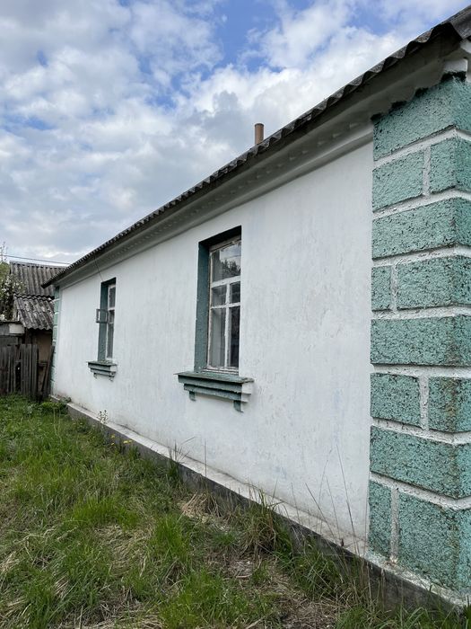 Глибочиця окремий,міцний будинок під ваш ремонт,з усіма комунікаціми
