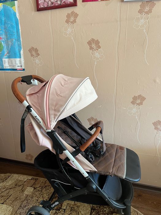 Коляска демисизона carello