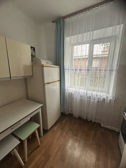 Здам 2 хкімн квартиру район Центру , з Агв