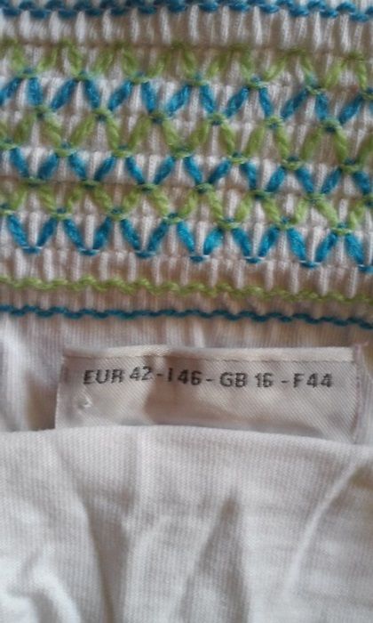 Biała wyszywana bluzka w stylu folk Street One M/42.