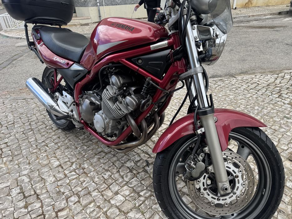 Moto xj 600  €1700