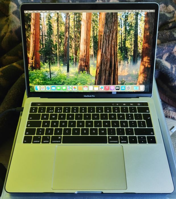 Apple MacBook Pro 13 A2159 i7 16GB RAM 512GB NVME 2019 TouchBar