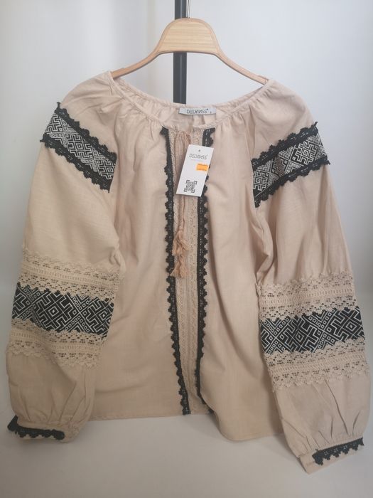 Жіноча натуральна вишиванка S, M, L, XL