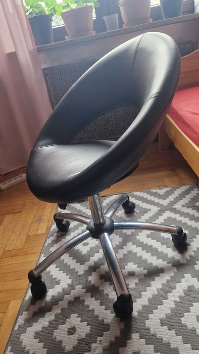 Krzesło biurkowe
