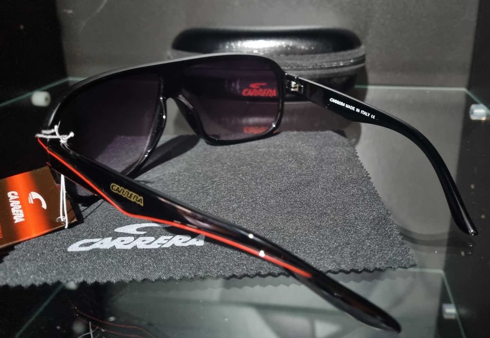 Carrera Retro lista vermelha - NOVOS