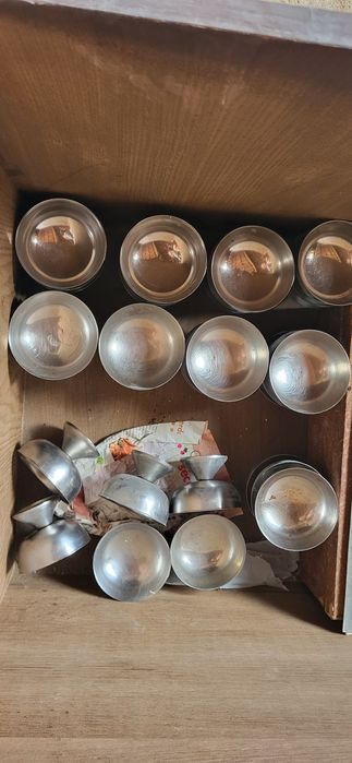 Taças  de  sobremesa  em inox