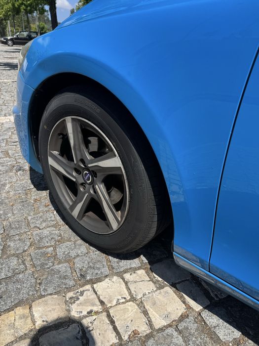 Volvo V40 R-Design D2 1.6
