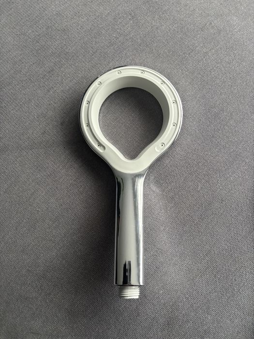 Dwie Słuchawki prysznicowe,chrom.