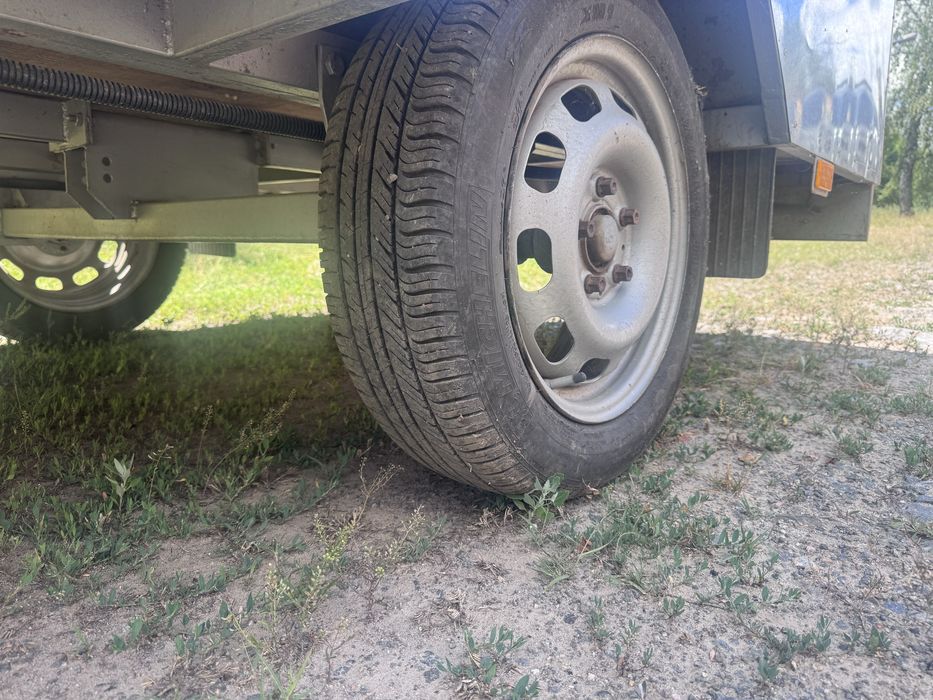 Причеп фургон легковий
