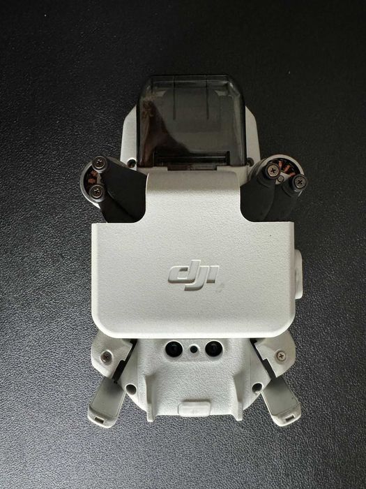 Drone mini 2 with Fly more combo (3 batteries + charger) like new!64585804653315123