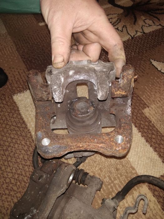 Супорт wolksvagen caddy