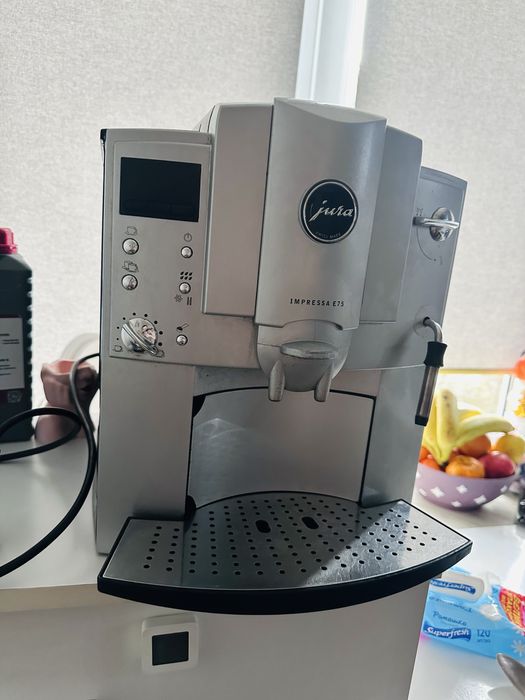 Кавоварка кавомашина jura