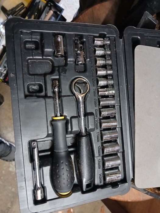 Vendo aparafusadoras de impacto   e outras pecas   e outras maquina