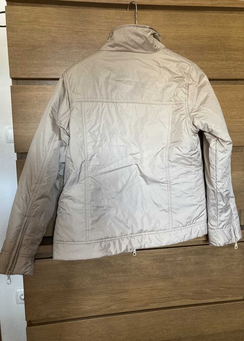 Parka de senhora sem uso