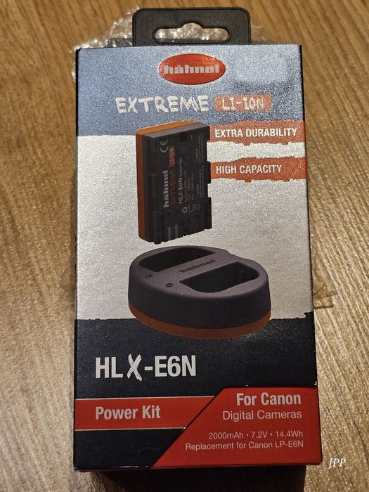 Vários acessórios e baterias para Canon