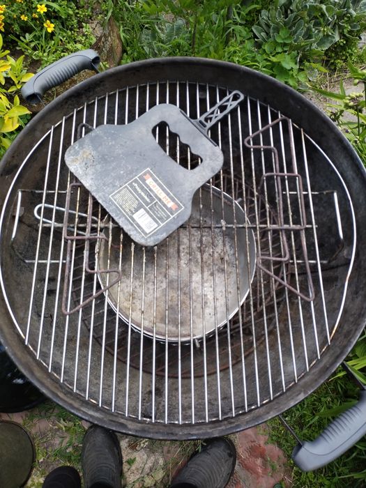 Продам гріль - барбекю Weber Master-Touch GBS E-5