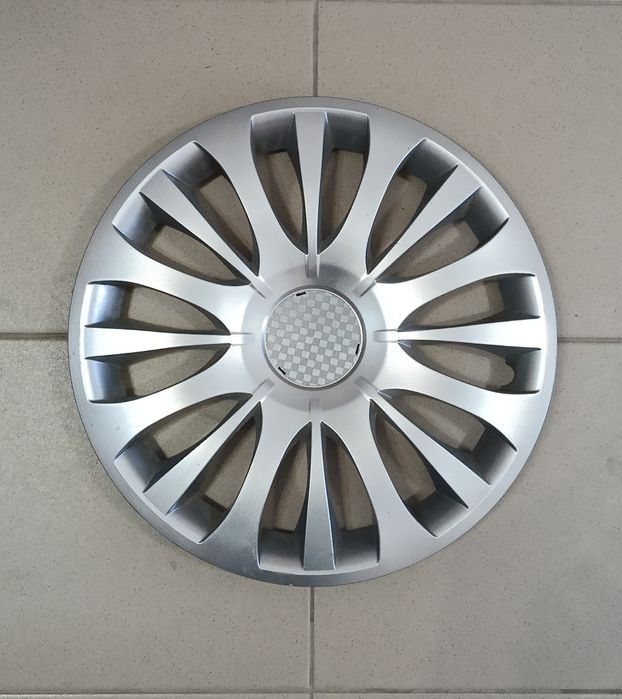 Продам 1 ковпак R 15