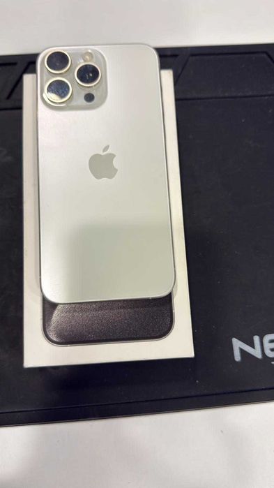 Iphone 15 pro max biały 256 gb