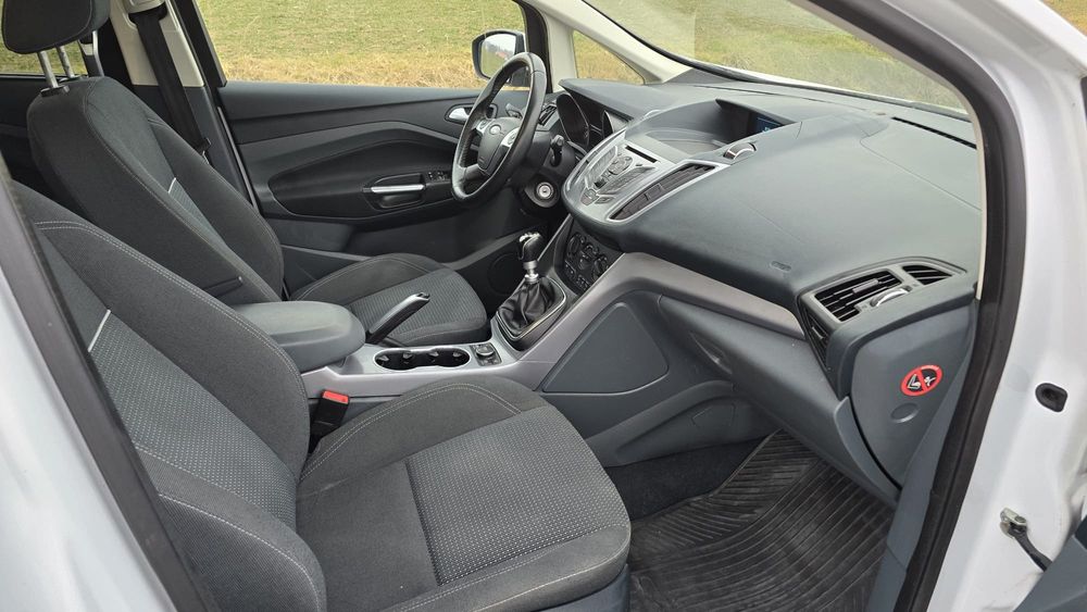 Ford Grand C-Max Niski Przebieg