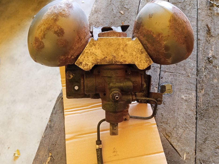 Rozdzielacz zawor zawieszenia hydraulicznego tył citroen C5 x7 III