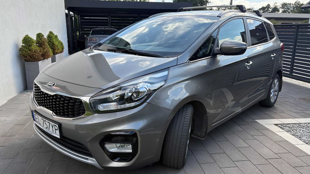 Kia Carens