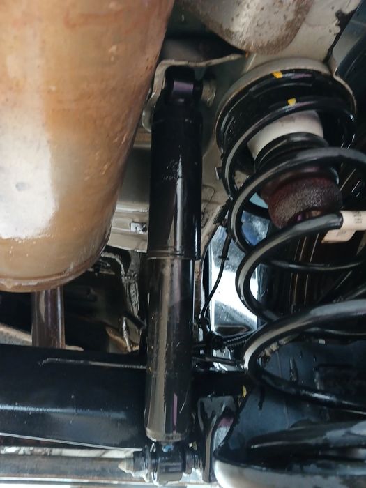 Amortecedor trás direito KIA Venga Van (YN)