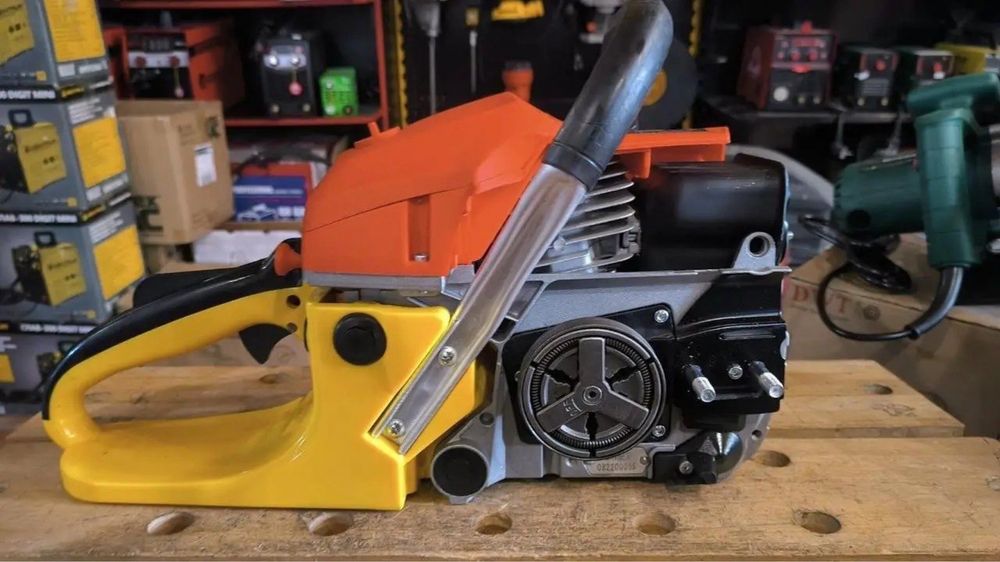 Надійна і довговічна бензопила ланцюгова, мотопила Бензопила цепная