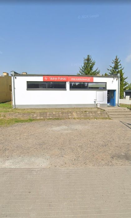 Wynajmę Lokal 144 m² przy drodze głównej z dużym parkingiem