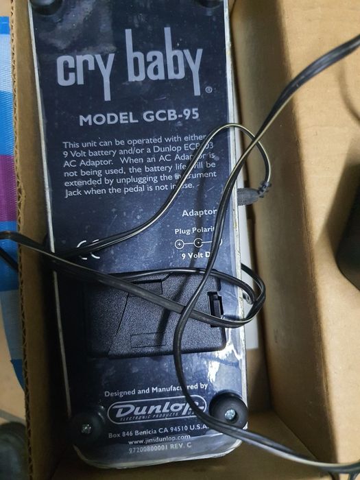 Stratocaster - Guitarra elétrica e Pedal