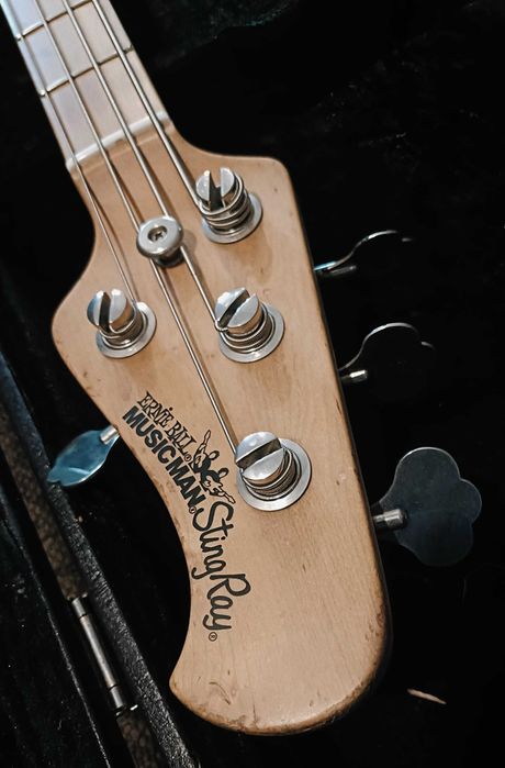 Baixo Music Man 20th Anniversary StingRay