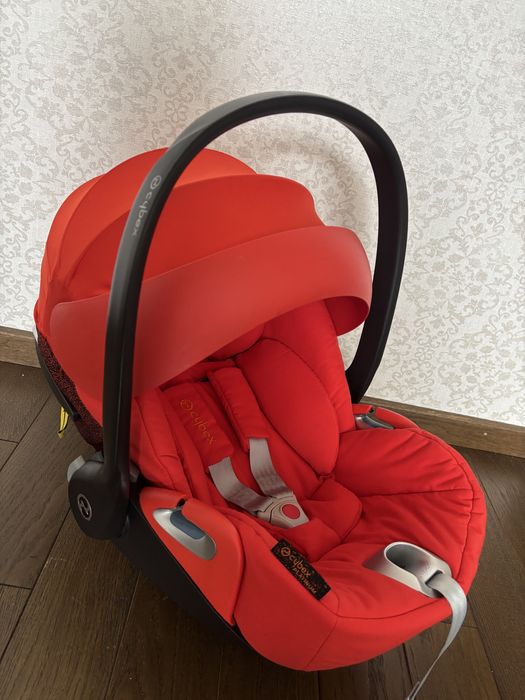 Автокрісло Cybex Cloud Z i-Size Autumn Gold burnt Red червоний колір
