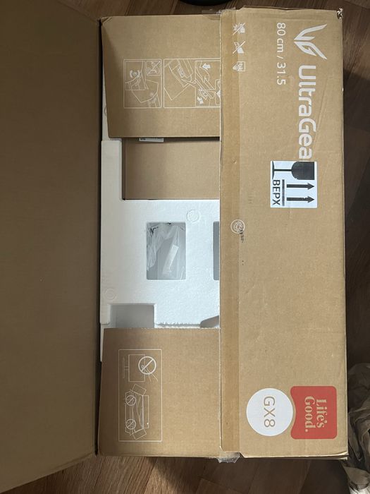 LG UltraGear 32GX850A