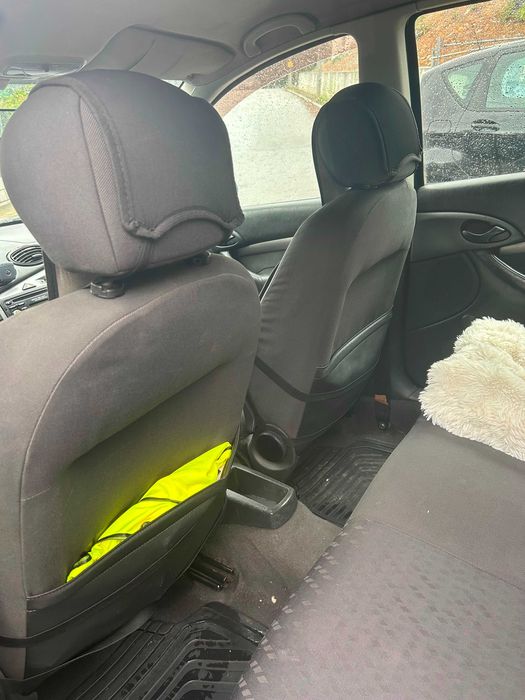 Ford focus 1.8 TDDI foto 2