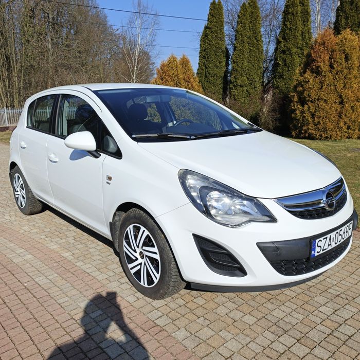 Opel Corsa D  1.4 16v Benzyna