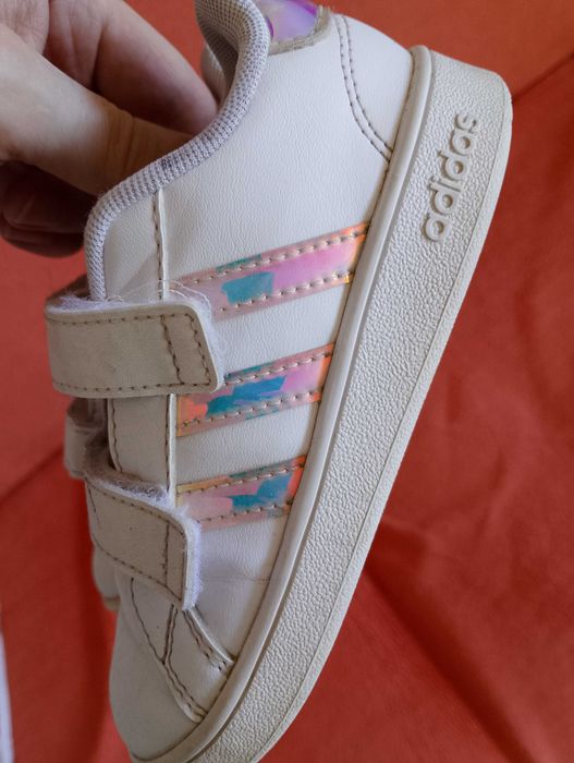 ADIDAS. Buciki dziewczęce