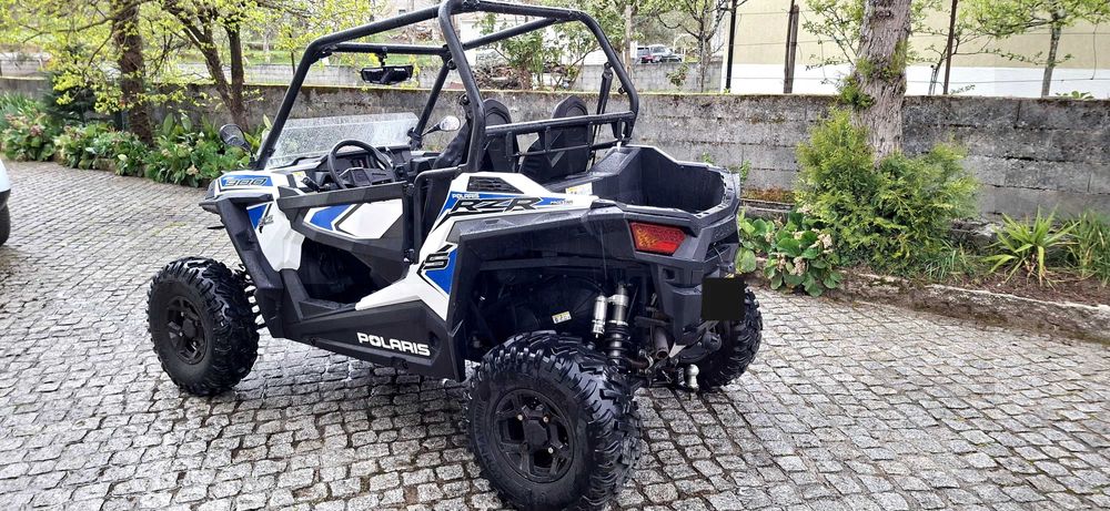 Vende-se Polaris RZR 900