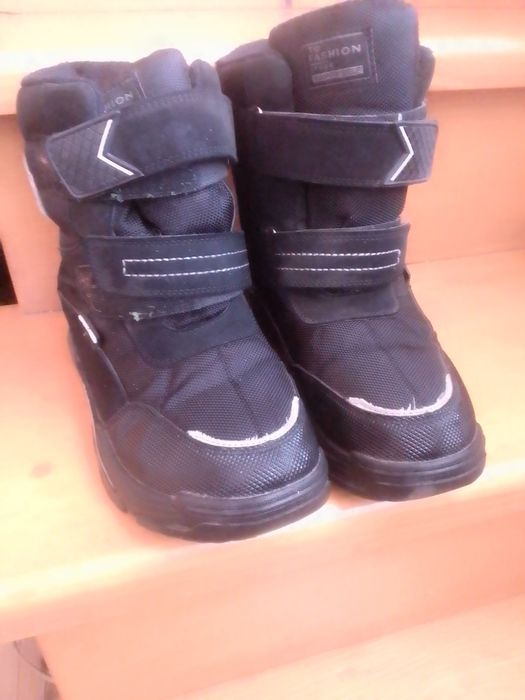 Чоботи ,ботинки 37 р