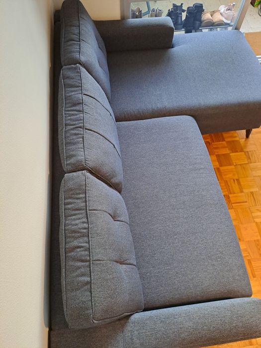 Sofá 3 lugares cinzento com chaise long esquerdo