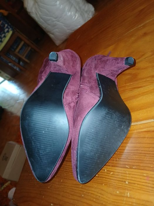 Botas de Camurça Novas N 36