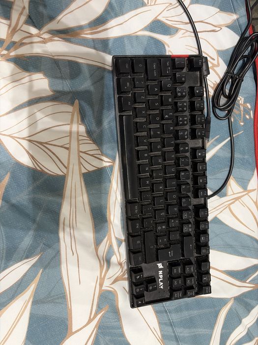 Teclado mecanico Nplay rgb e tapete de rato