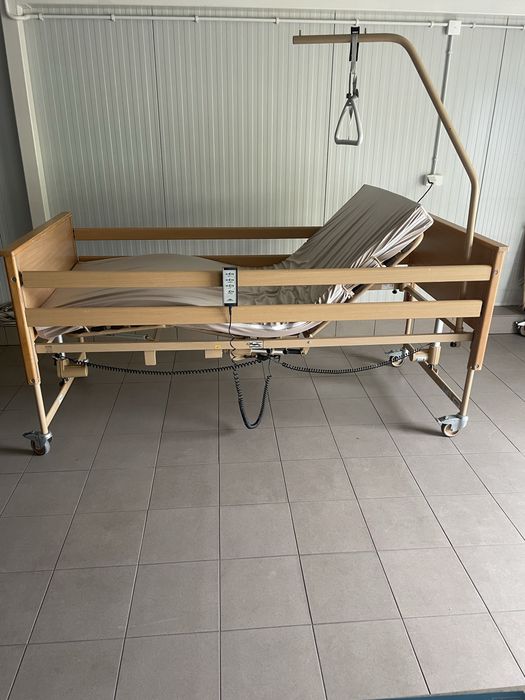 Koncentrator tlenu łóżko rehabilitacyjne schodołaz szyna cpm