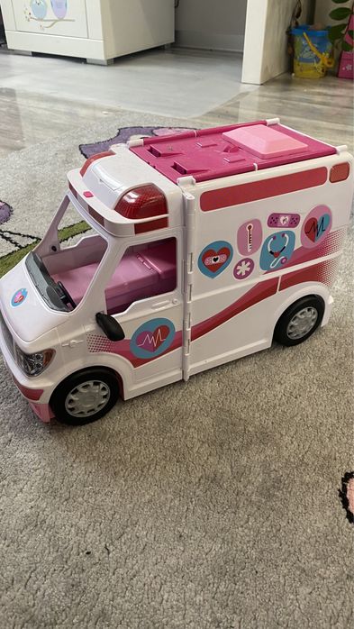 Auto Karetka Barbi Matell stan bdb