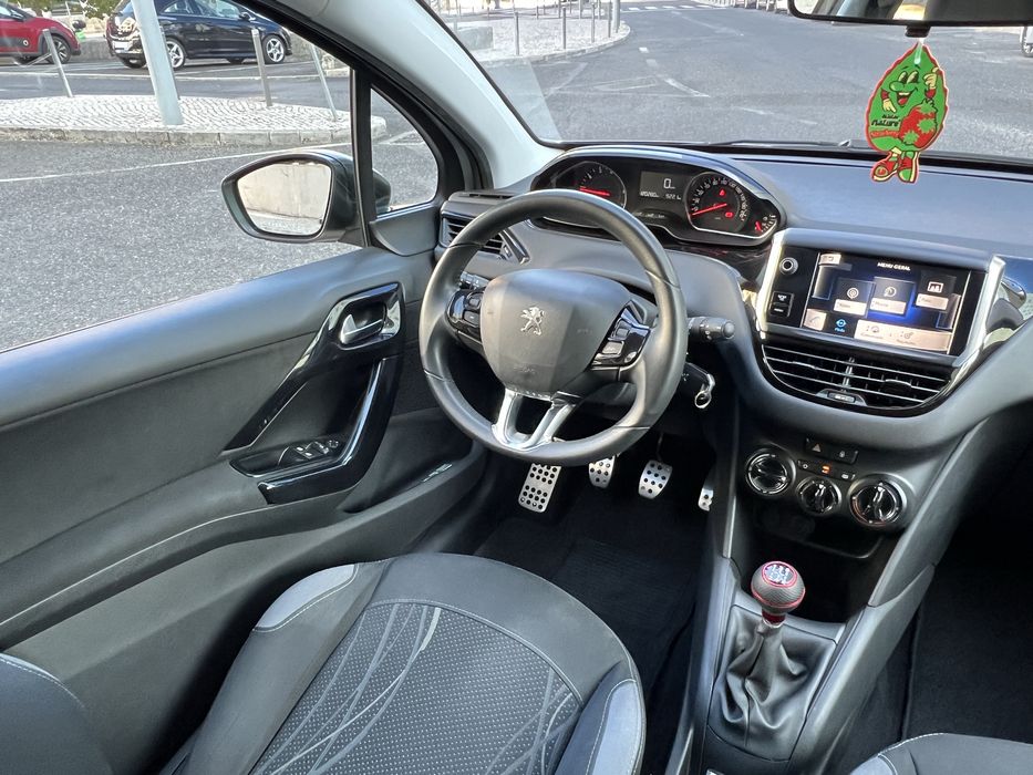 Peugeot 208 1.2 VTI Nacional - 120.000kms Estado Imaculado