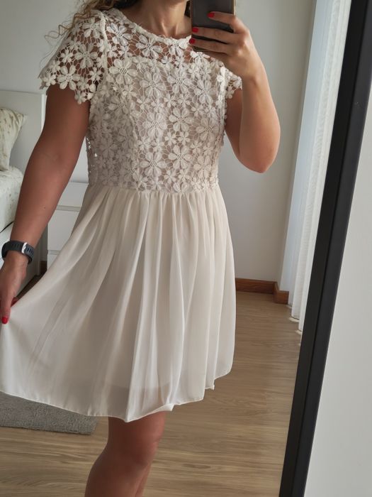 Vestido branco com renda