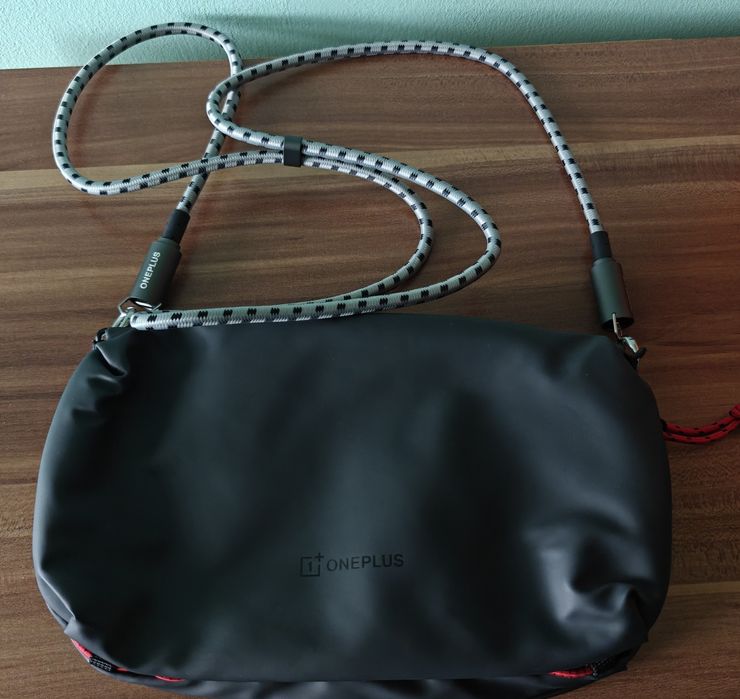 OnePlus Everyday Sling Bag