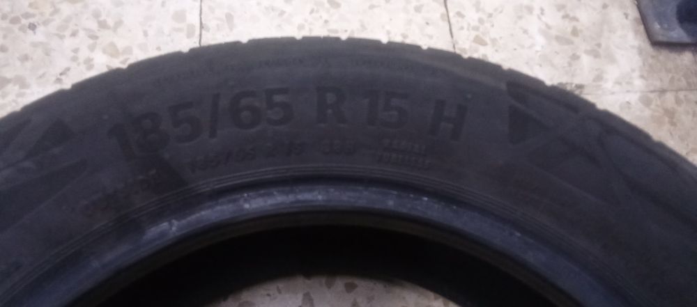 Pneus 185/65/15 Continental