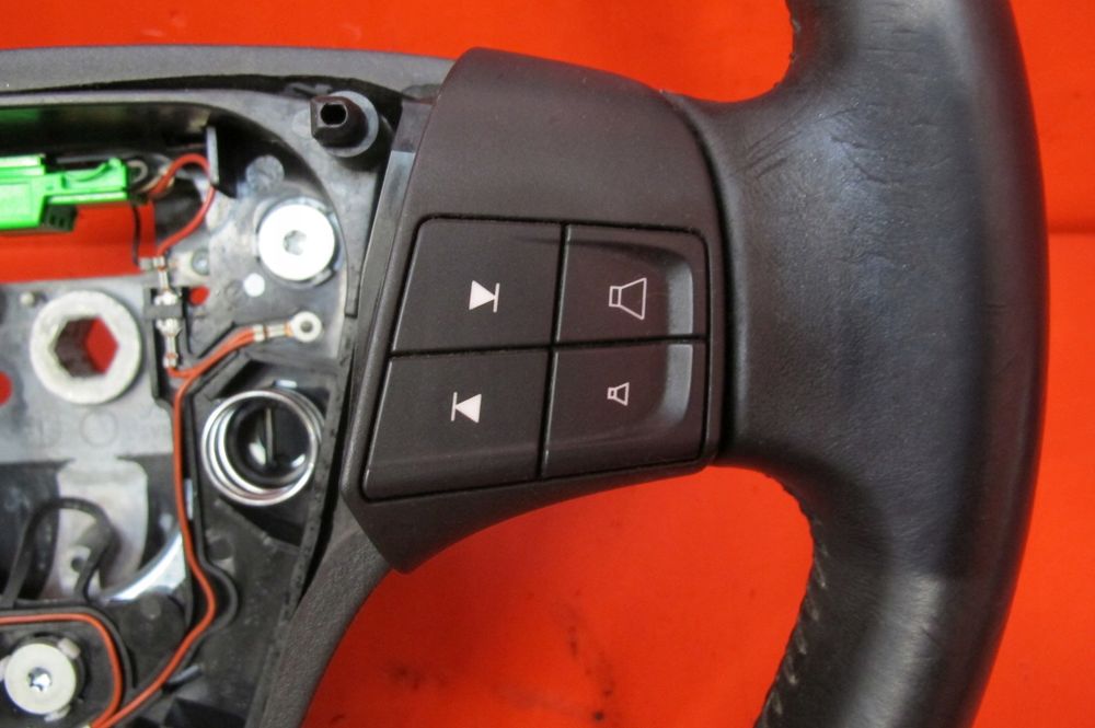 volvo c30 s40 v50 kierownica multifunkcyjna skórzana pv55150060